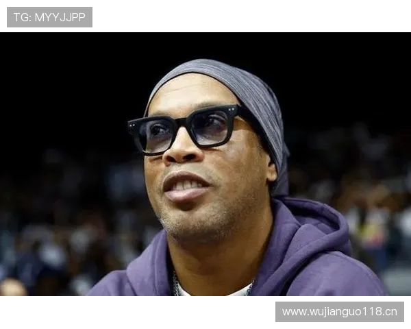 穆西亚拉vs罗纳尔迪尼奥:跨代创造力内核与表现差异解析 穆西亚拉vs罗纳尔迪尼奥:跨代创造力内核与表现差异解析