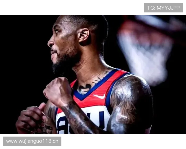 达米安·利拉德逛家具店拎出来的袋子，我突然对自己的房租有了新认识